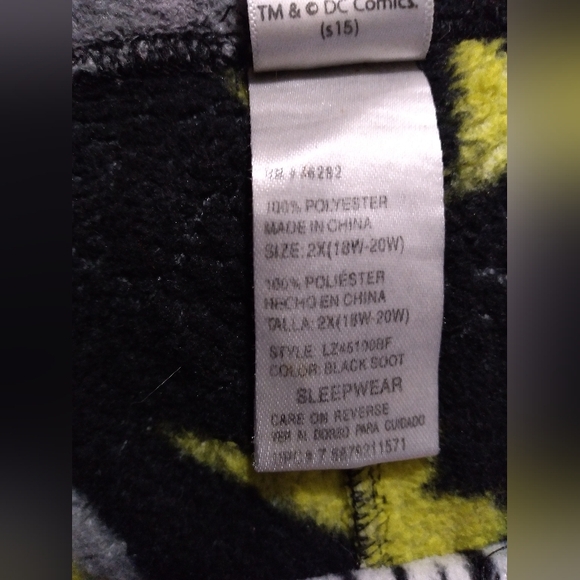 Batman Fleece Pajama Pants - Picture 6 of 7